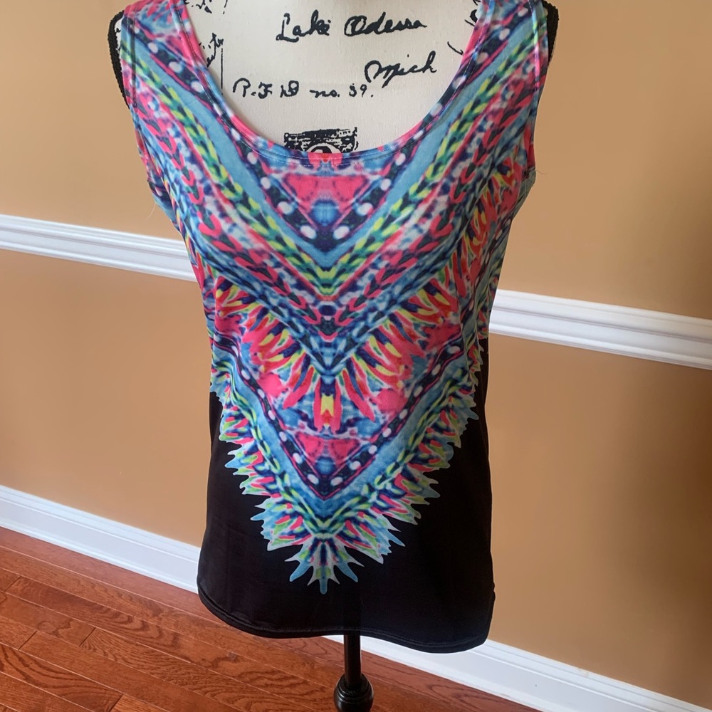 Colorful sleeveless top size Large
